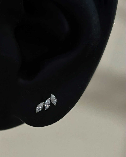 Kaia by Akimi · Implant Grade Titanium · Internally Threaded Flatback